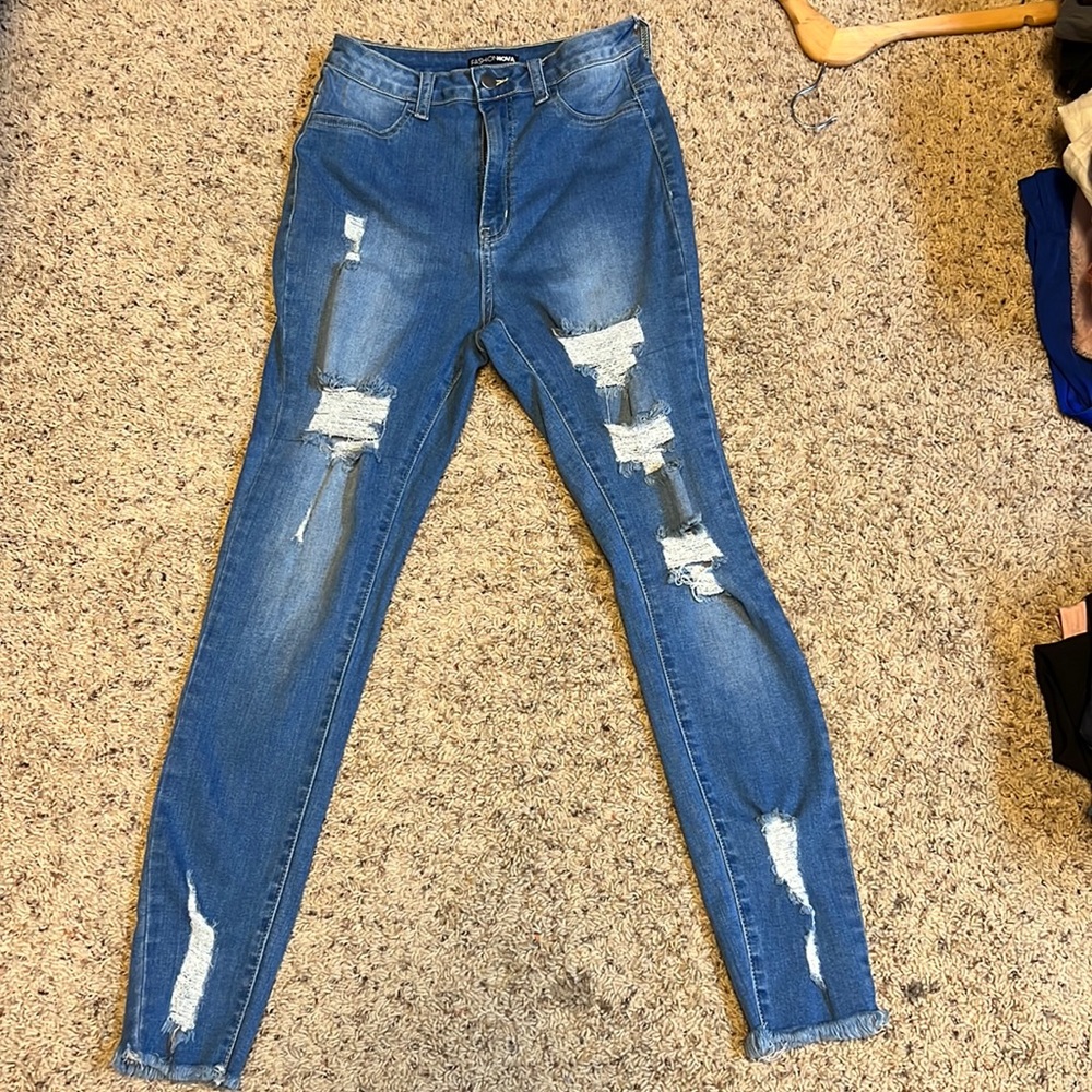 Fashion Nova high waisted distressed jeans Size 9